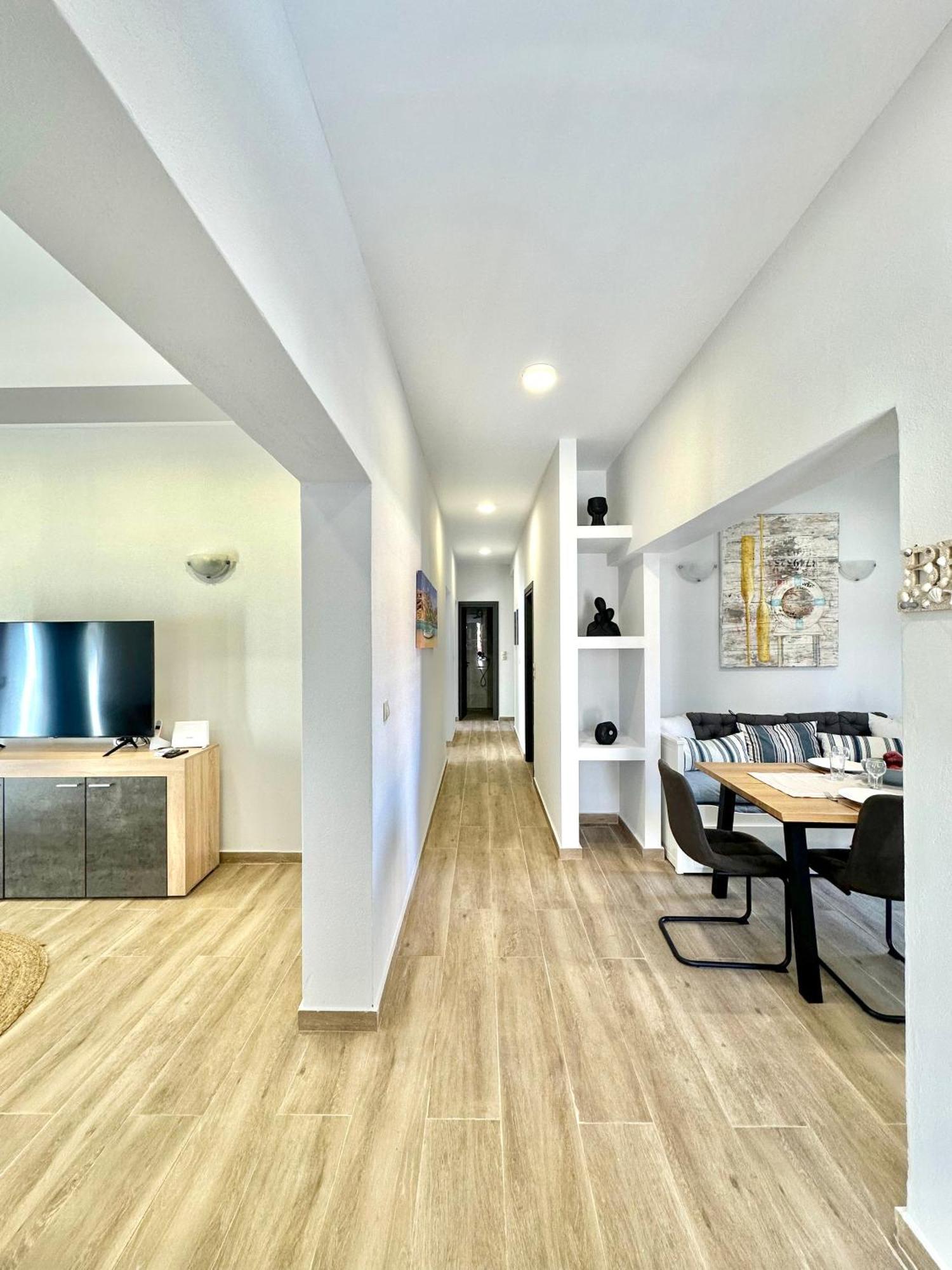 Exquisite 4-Bedroom Prestige Apartment Rhodes City Exterior foto